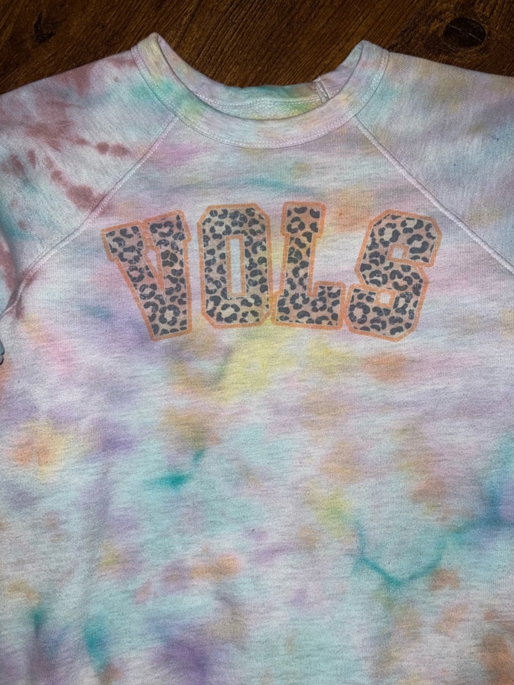 Tennessee Vols Multicolor Tie-Dye Gameday Pullover Crewneck Sweatshirt Size M - Picture 6 of 9